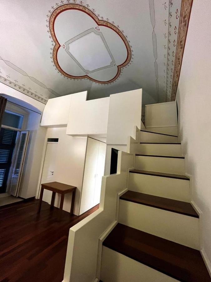 Visconti 89-Duplex Suite Бари Екстериор снимка